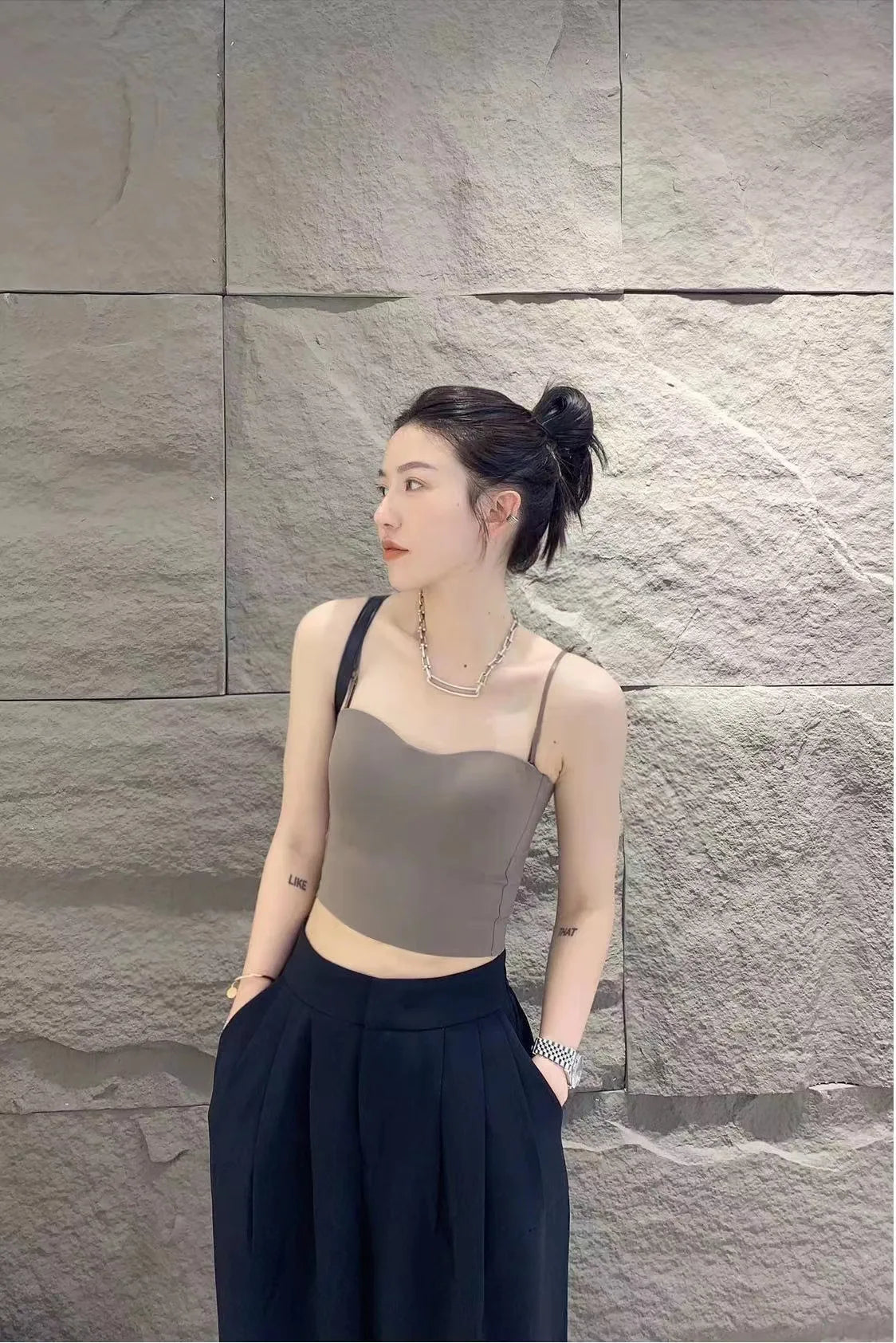 1pc Popular Cool Solid Knitted Yoga Gym Tank Top Bra Seamless Skin-Friendly U-Back Vest with Fixed Chest Pad Suspender for Women - Tasawoq