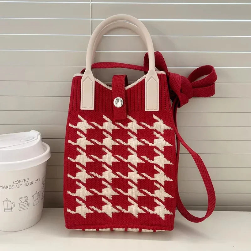 Korean Fashion Heart Knitted Mini Square Handbag for Women Small Mobile Phone Shoulder Bags Girls Cute Outdoor Crossbody Bags - Tasawoq