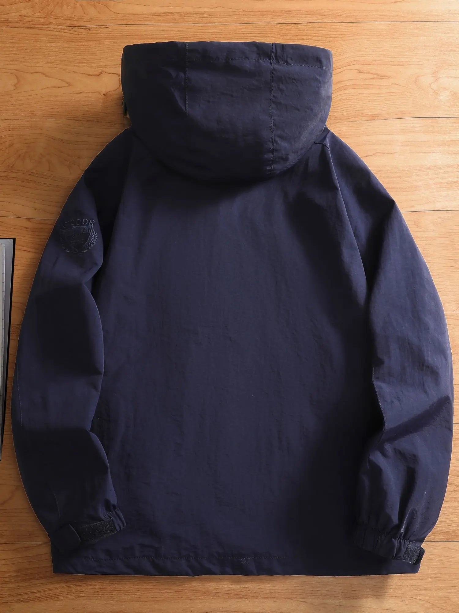 Men's outdoor hiking, sports, leisure, waterproof, windproof, multi pocket, detachable hat, jacket, jacket - Tasawoq