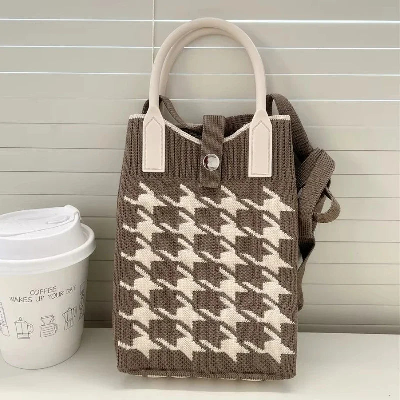 Korean Fashion Heart Knitted Mini Square Handbag for Women Small Mobile Phone Shoulder Bags Girls Cute Outdoor Crossbody Bags - Tasawoq