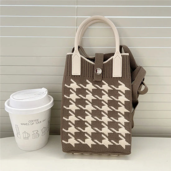 Korean Fashion Heart Knitted Mini Square Handbag for Women Small Mobile Phone Shoulder Bags Girls Cute Outdoor Crossbody Bags - Tasawoq