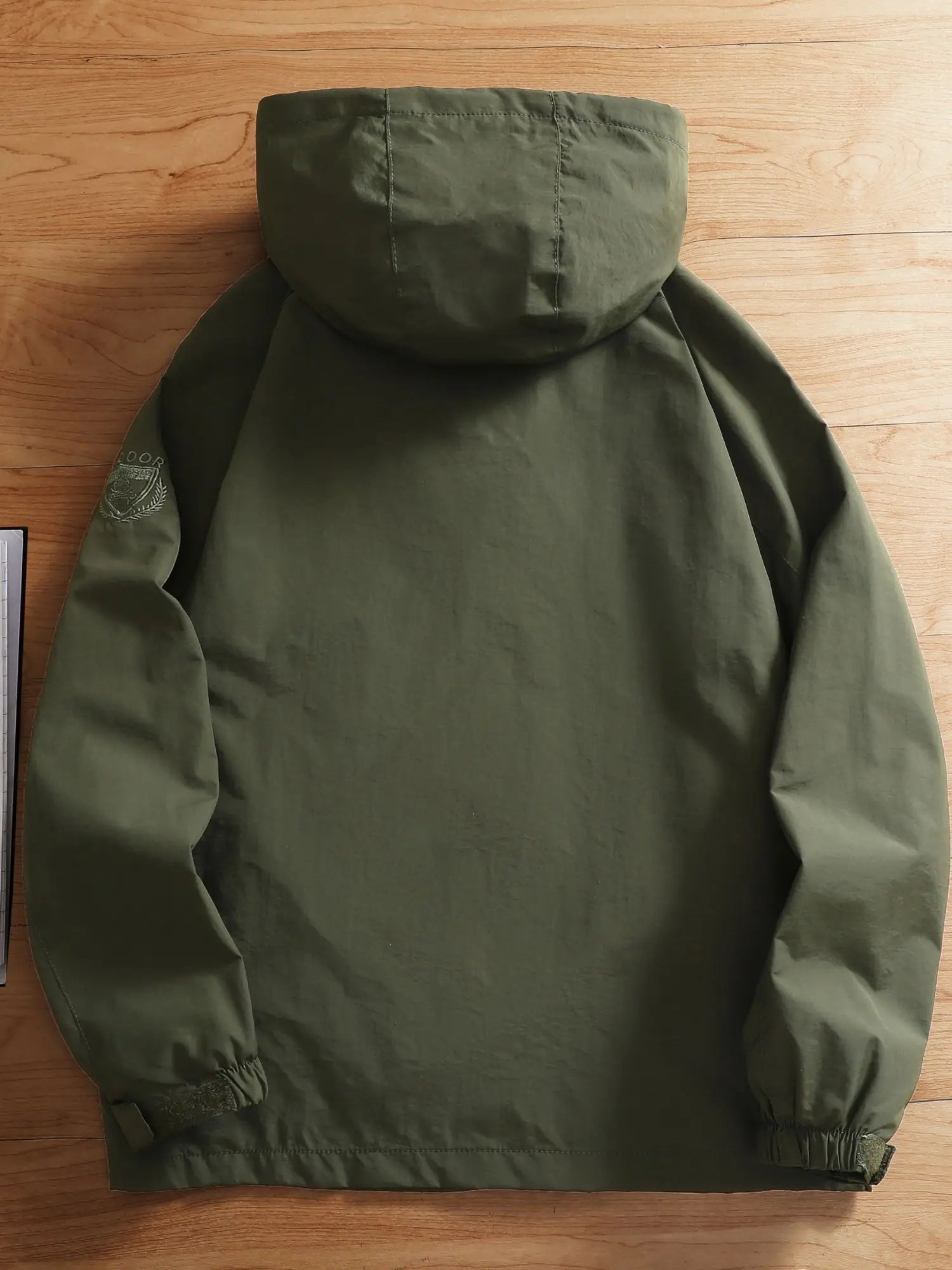 Men's outdoor hiking, sports, leisure, waterproof, windproof, multi pocket, detachable hat, jacket, jacket - Tasawoq