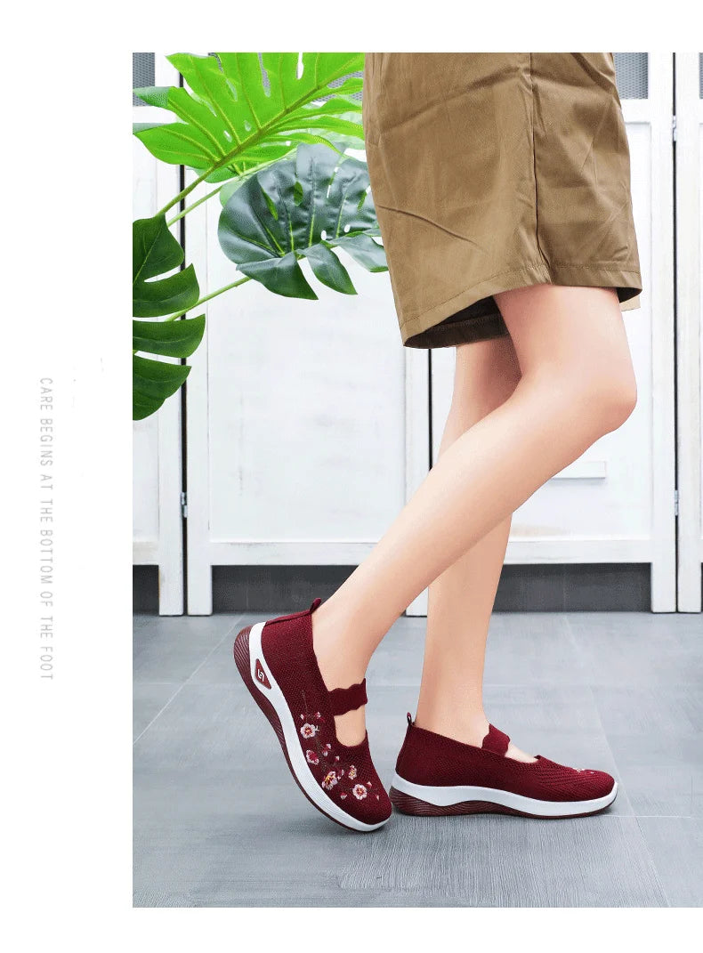 Women's Solid Color Breathable Sneakers, Soft Sole Lightweight Slip On Walking Shoes, Low-top Knitted Casual Shoes - Tasawoq