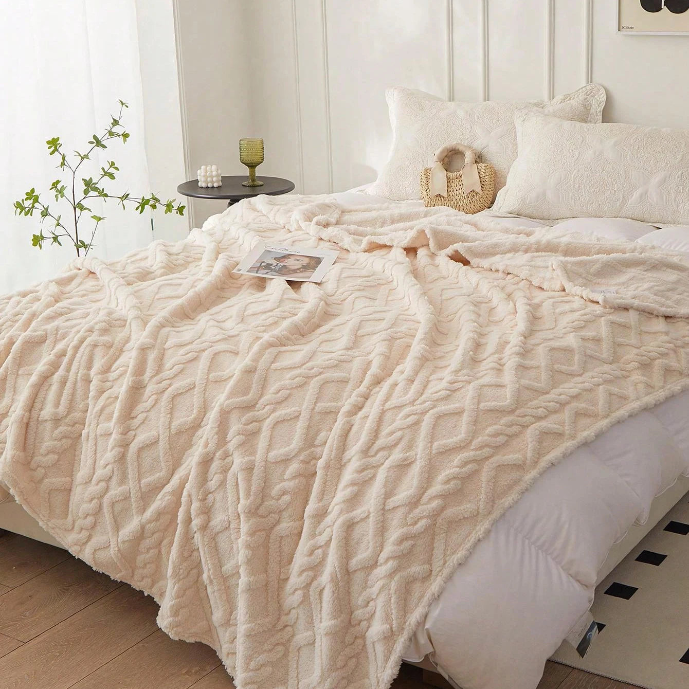 1pc Single-Layer Coral Fleece Blanket, Lightweight & Multi-Purpose Blanket Bed Cover,For Living Room Sofa Cover, Nap Blanket - Tasawoq