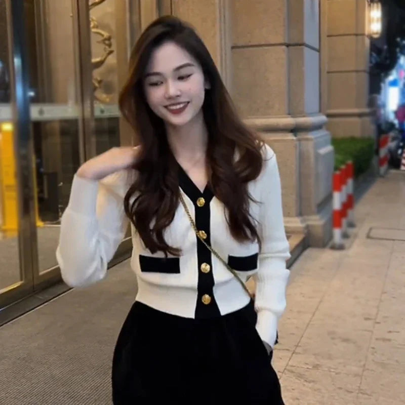 Women's Korean Version Sweater jacket V-neck Knitted Long Sleeved Cardigan Jacket - Tasawoq